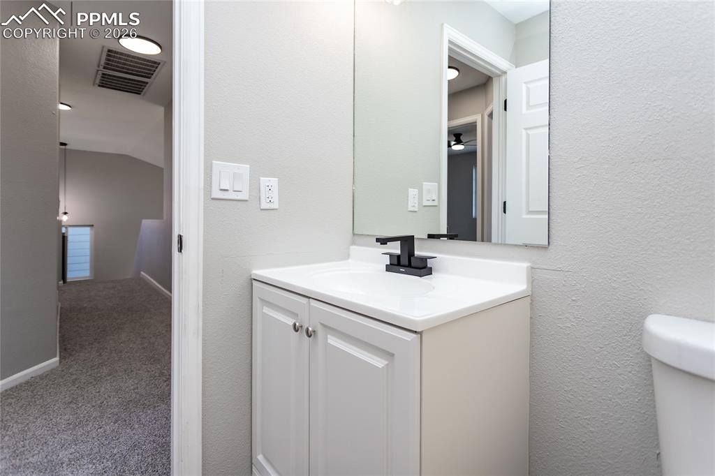 890 Rancher Drive Fountain, CO 80817 - Photo 29 of 42 Beautiful, bright and fresh full bath!