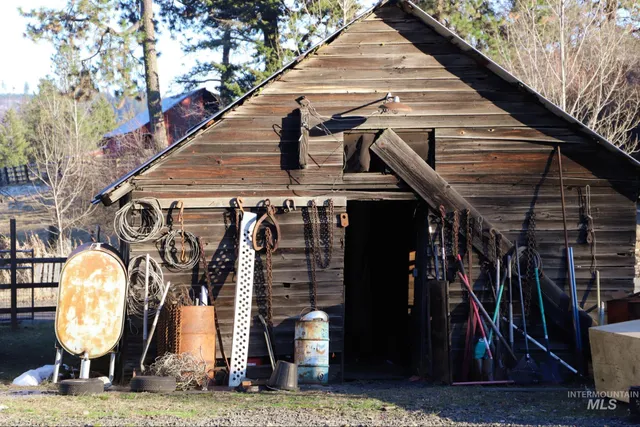 $524,000 | 4633 Harmony Heights Road, Orofino, ID 83544