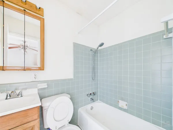 $1,200 | 803 West 28th Street, Unit 107, Austin, TX 78705