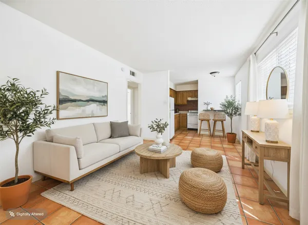 $1,200 | 803 West 28th Street, Unit 107, Austin, TX 78705