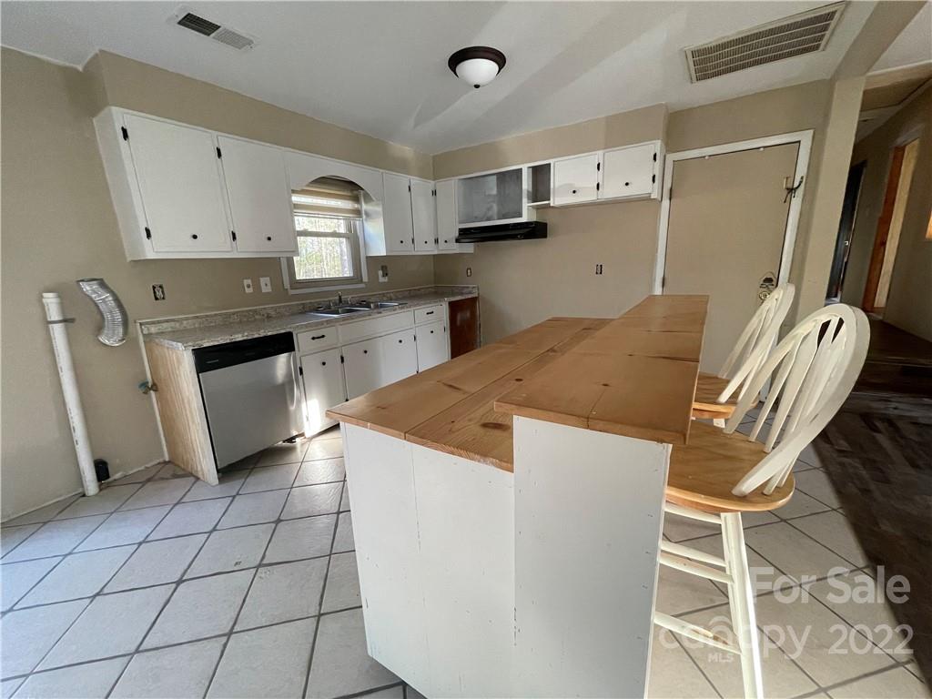 3548 Deal Mill Road Hudson, NC 28638 - Photo 5 of 15 Gallery Image 5