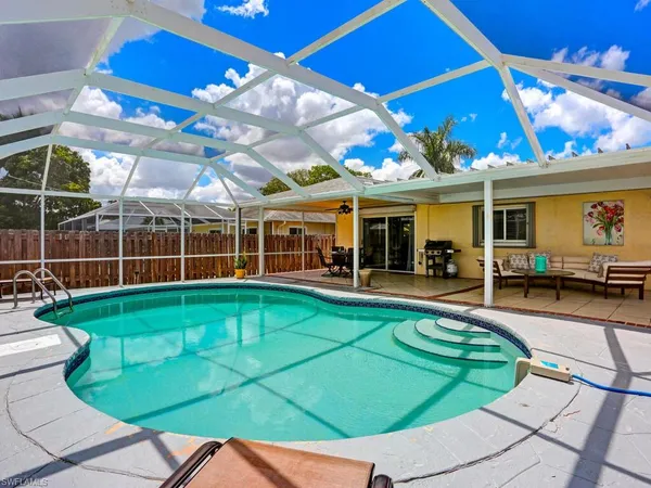 $4,000 | 625 97th Avenue North, Naples, FL 34108