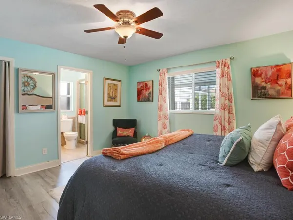 $4,000 | 625 97th Avenue North, Naples, FL 34108