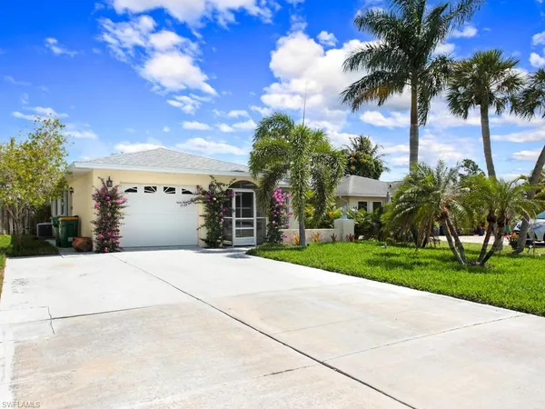 $4,000 | 625 97th Avenue North, Naples, FL 34108