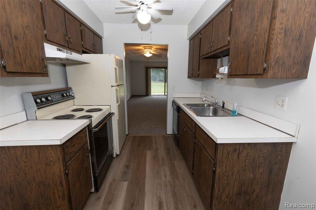 125 Cuttle Road Marysville, MI 48040 - Photo 9 of 44 Gallery Image 9