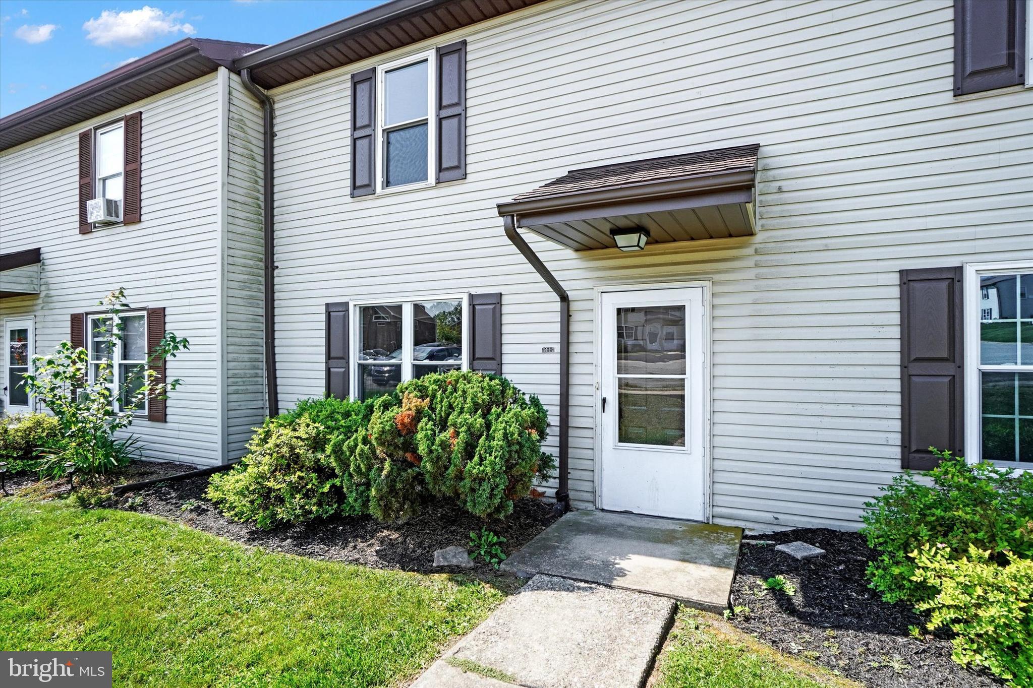 3117 Galaxy Road Dover, PA 17315 - Photo 3 of 24 Gallery Image 3