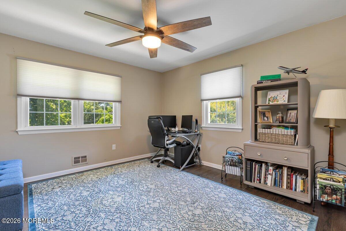 25 Pelican Road Middletown, NJ 07748 - Photo 20 of 44 Bedroom