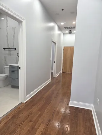 $3,000 | 2915 North Clybourn Avenue, Unit 409, Chicago, IL 60618
