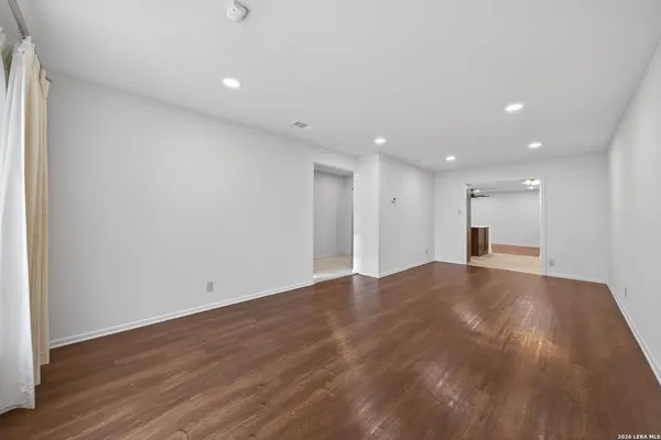 $2,500 | 11611 Veradero Drive, San Antonio, TX 78216