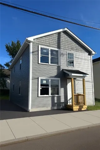 $639,000 | 10 Calhoun Avenue, Providence, RI 02907