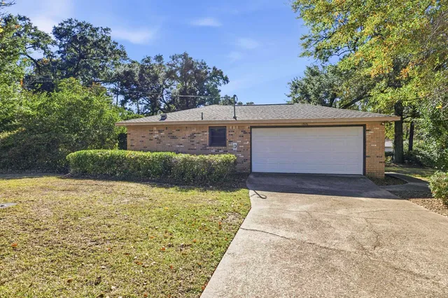 $300,000 | 1920 Lawson Road, Tallahassee, FL 32308
