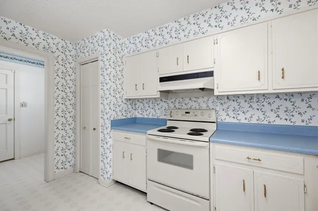 $300,000 | 1920 Lawson Road, Tallahassee, FL 32308