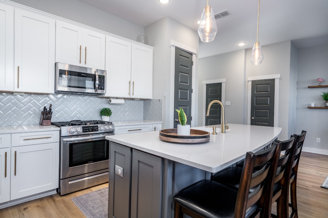 968 Ford Pines Lane Houston, TX 77091 - Photo 13 of 34