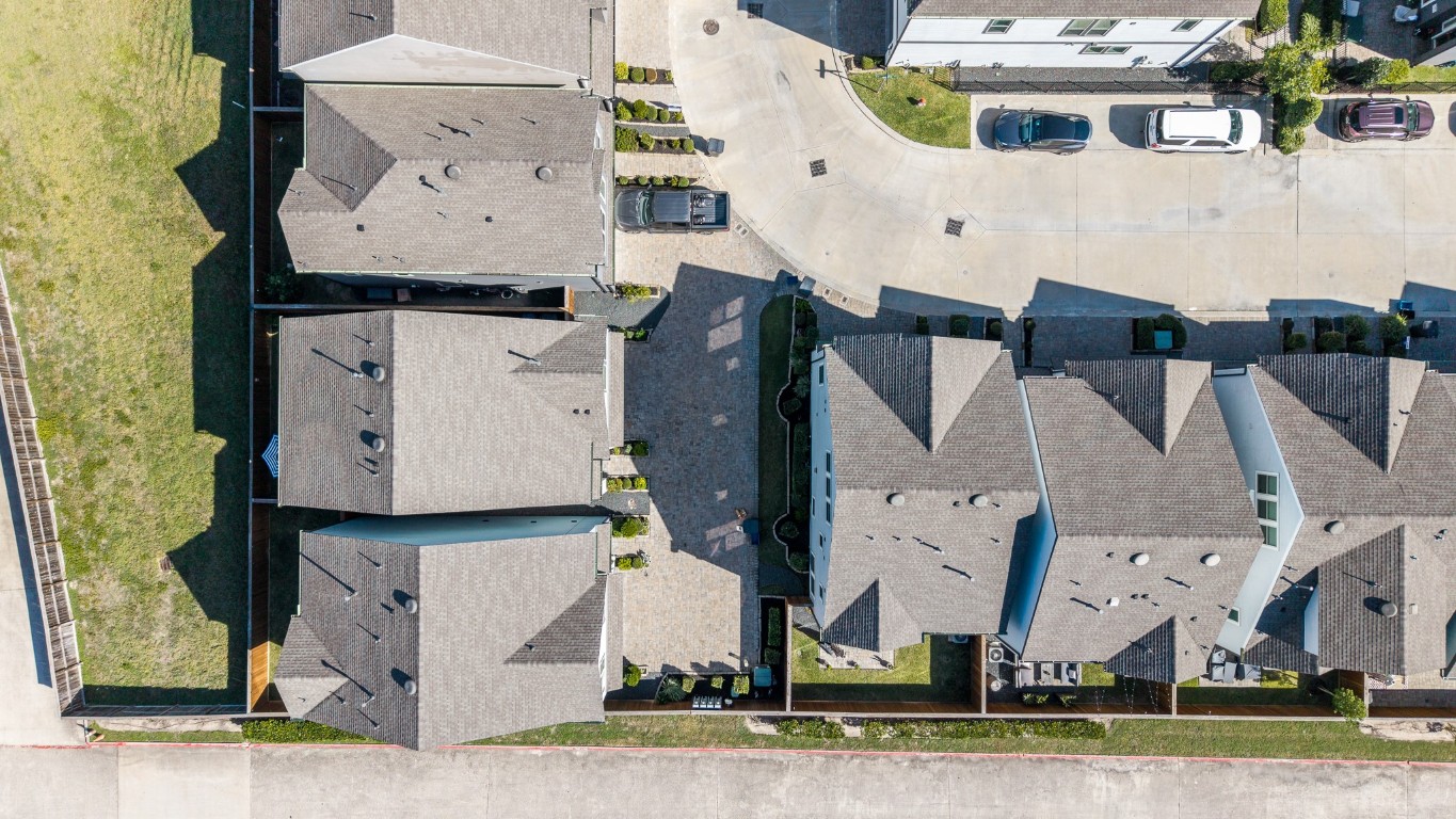 968 Ford Pines Lane Houston, TX 77091 - Photo 31 of 34 an aerial view of residential houses with outdoor space