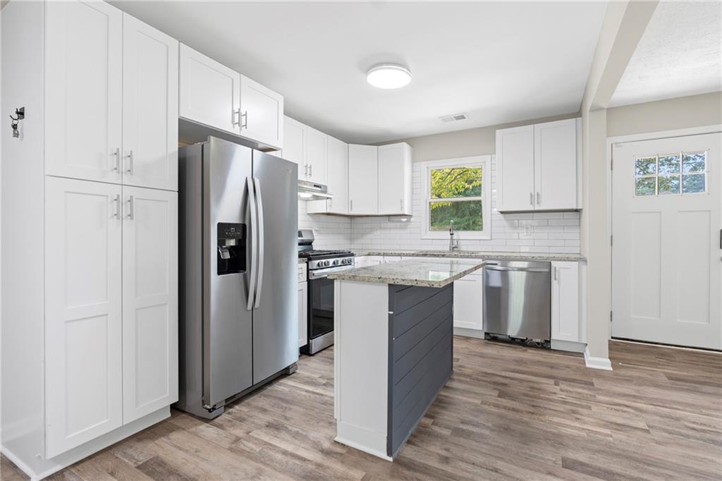 33 Smyrna Powder Springs Road Southeast Marietta, GA 30060 - Photo 12 of 35