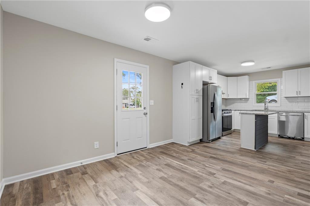 33 Smyrna Powder Springs Road Southeast Marietta, GA 30060 - Photo 15 of 35