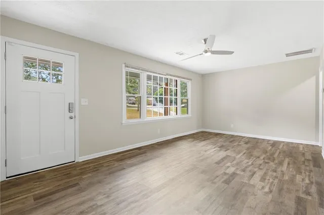 $2,500 | 33 Smyrna Powder Springs Road Southeast, Marietta, GA 30060