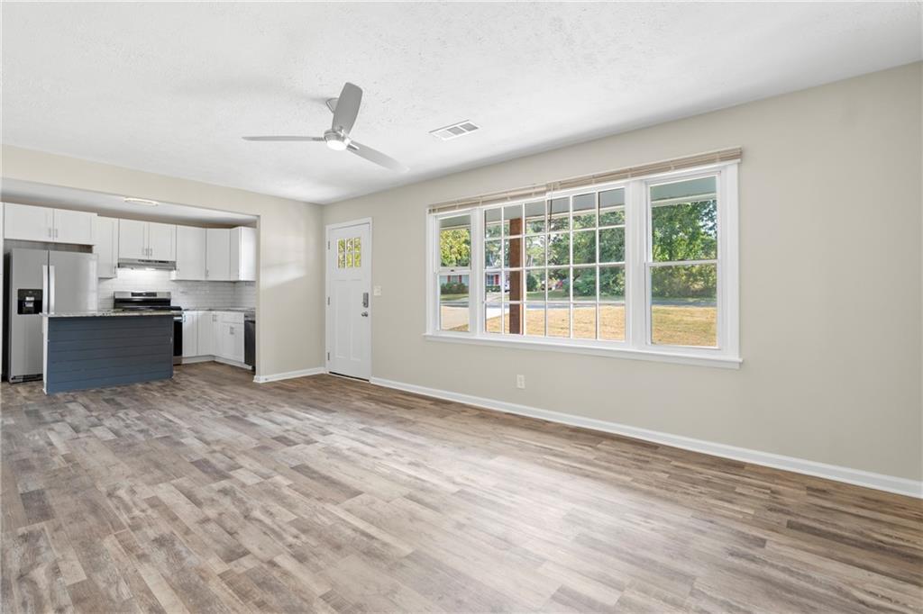 33 Smyrna Powder Springs Road Southeast Marietta, GA 30060 - Photo 7 of 35