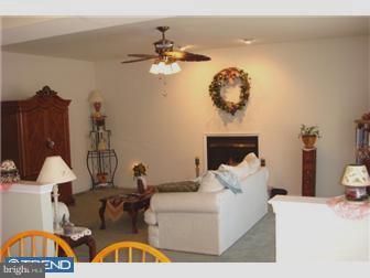 1916 Reilly Road Philadelphia, PA 19115 - Photo 5 of 12 Family Room