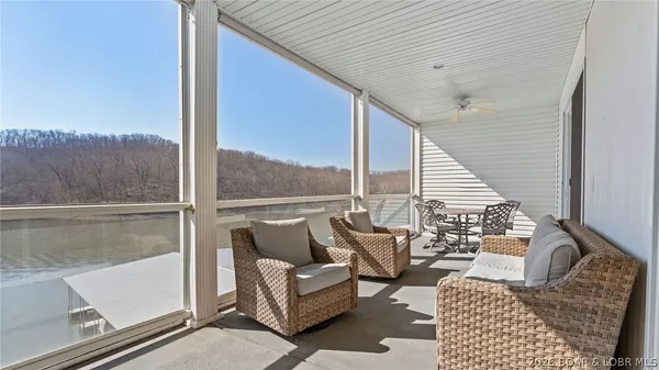$420,000 | 186 Sunset Palms Drive, Unit 2Q, Camdenton, MO 65020