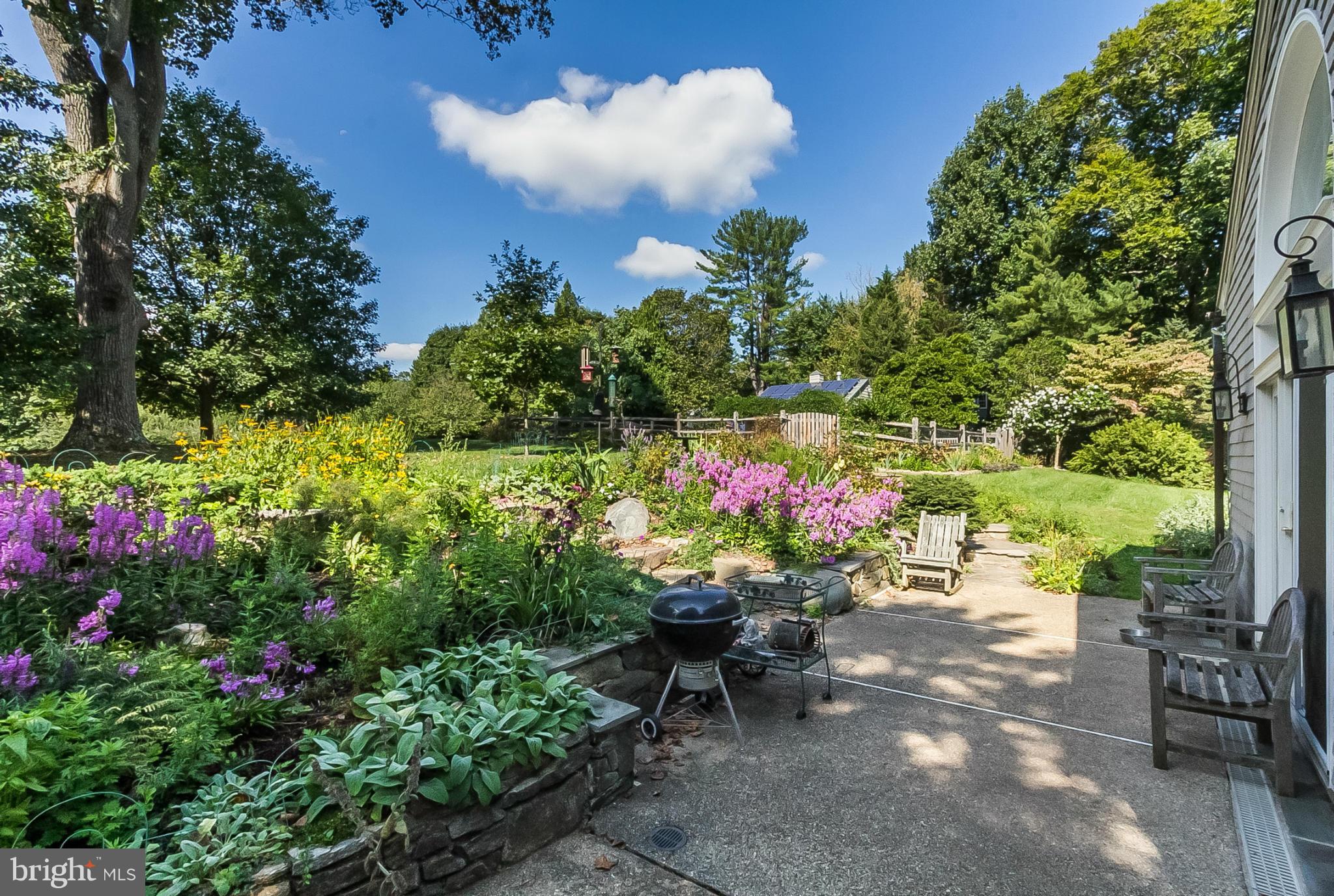 1820 Circle Road Baltimore, MD 21204 - Photo 27 of 30 Garden