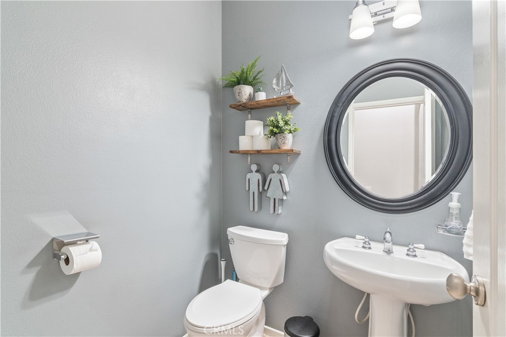 32736 Cottonwood Road Winchester, CA 92596 - Photo 23 of 69