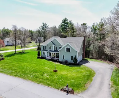 $875,000 | 1 Haley Court, Lee, NH 03861