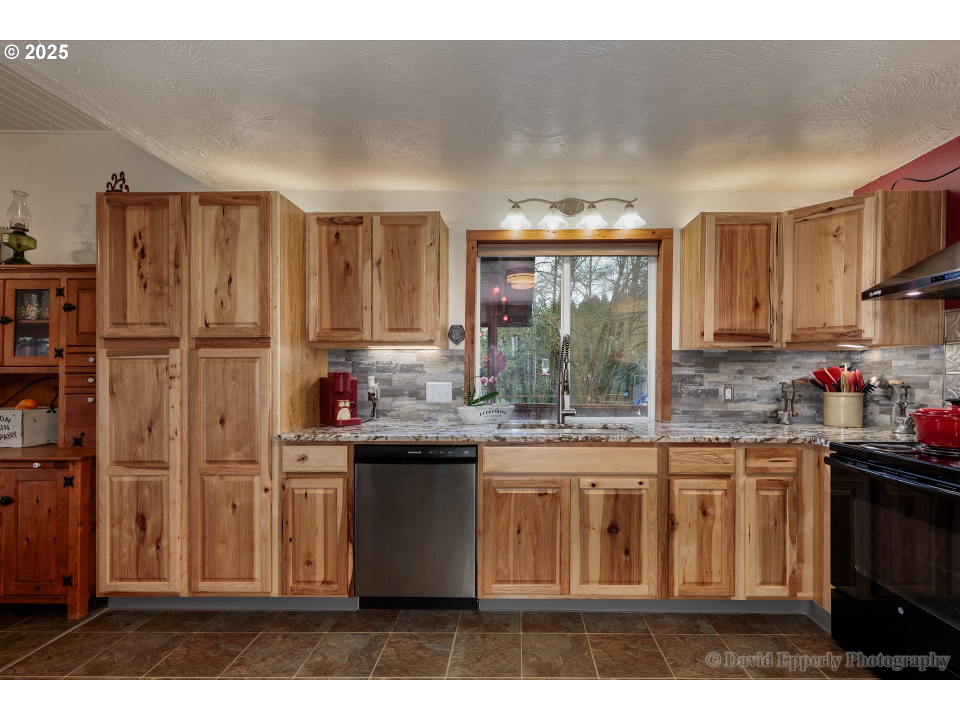 1070 Bellflower Road Clatskanie, OR 97016 - Photo 8 of 26 Gallery Image 8