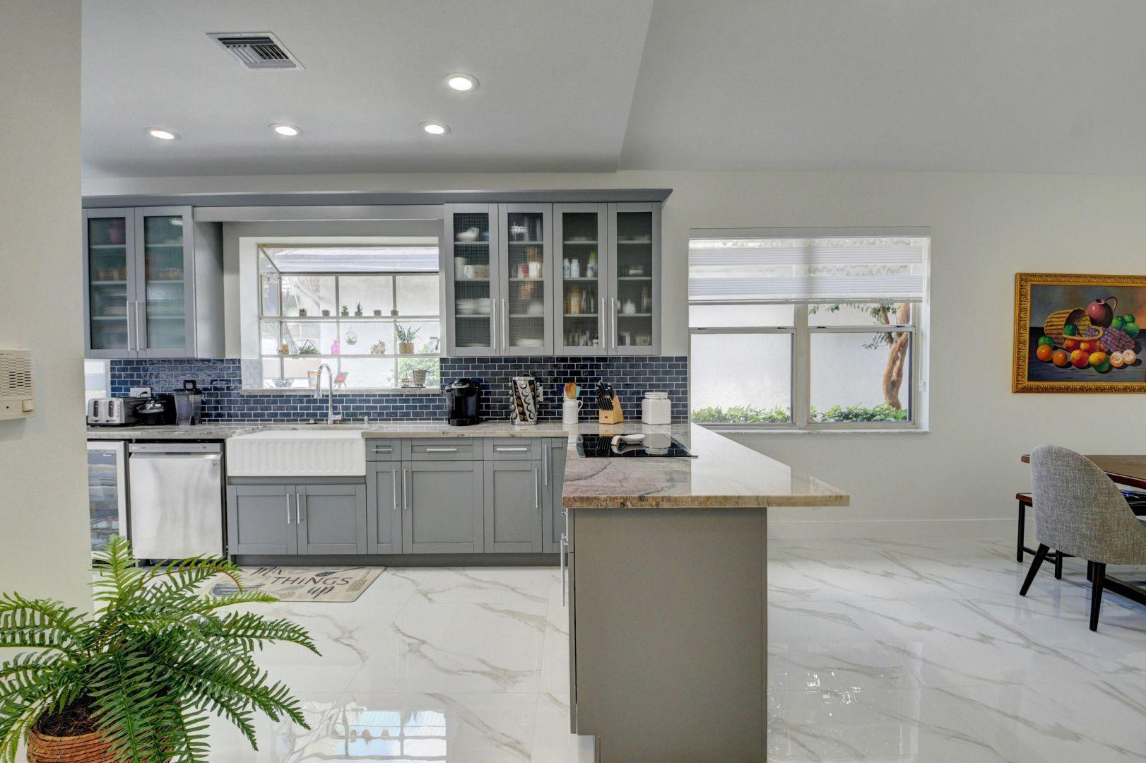 5337 Northwest 21st Avenue Boca Raton, FL 33496 - Photo 12 of 36 21_dsc_6006_07_08_09_10
