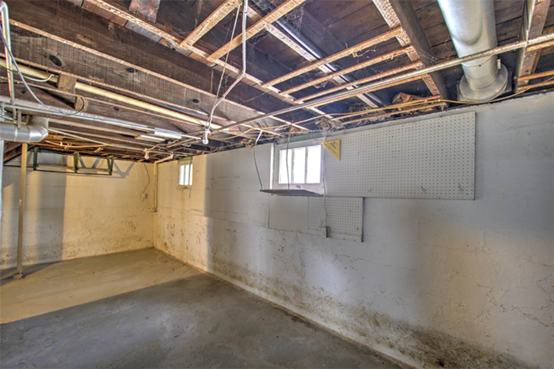 1371 East Division Street Decatur, IL 62526 - Photo 17 of 23 Gallery Image 17