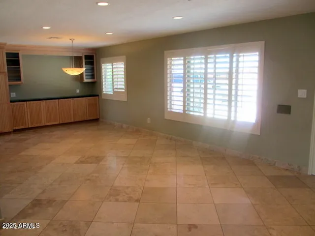 $2,950 | 3015 East Montecito Avenue, Phoenix, AZ 85016