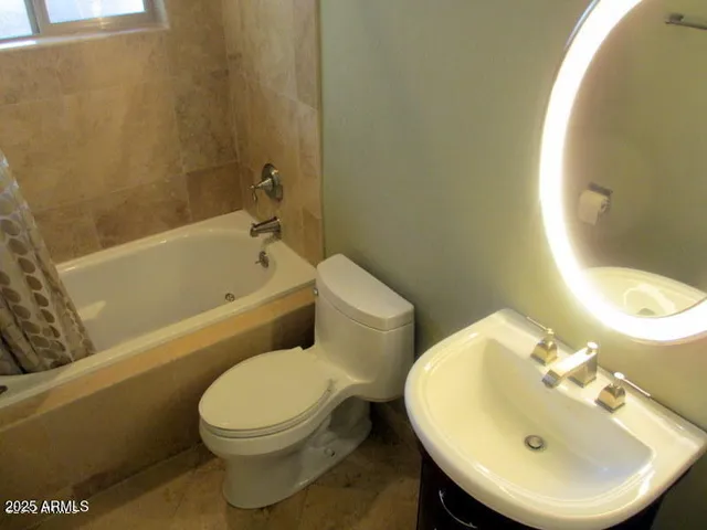 $2,950 | 3015 East Montecito Avenue, Phoenix, AZ 85016