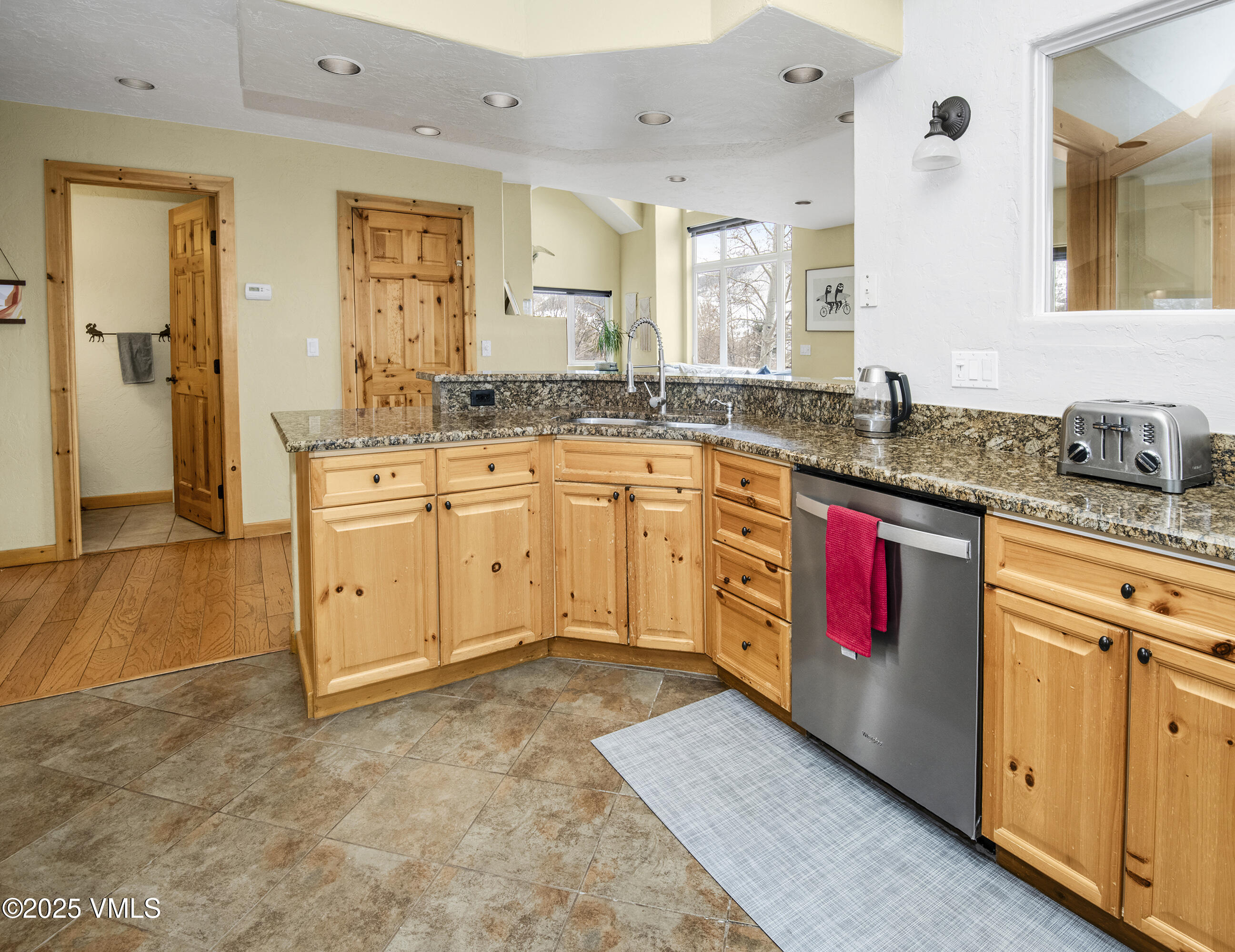 11 Hackamore Road, Unit A Edwards, CO 81632 - Photo 12 of 42 11-Hackamore-Rd-W-MLS_12