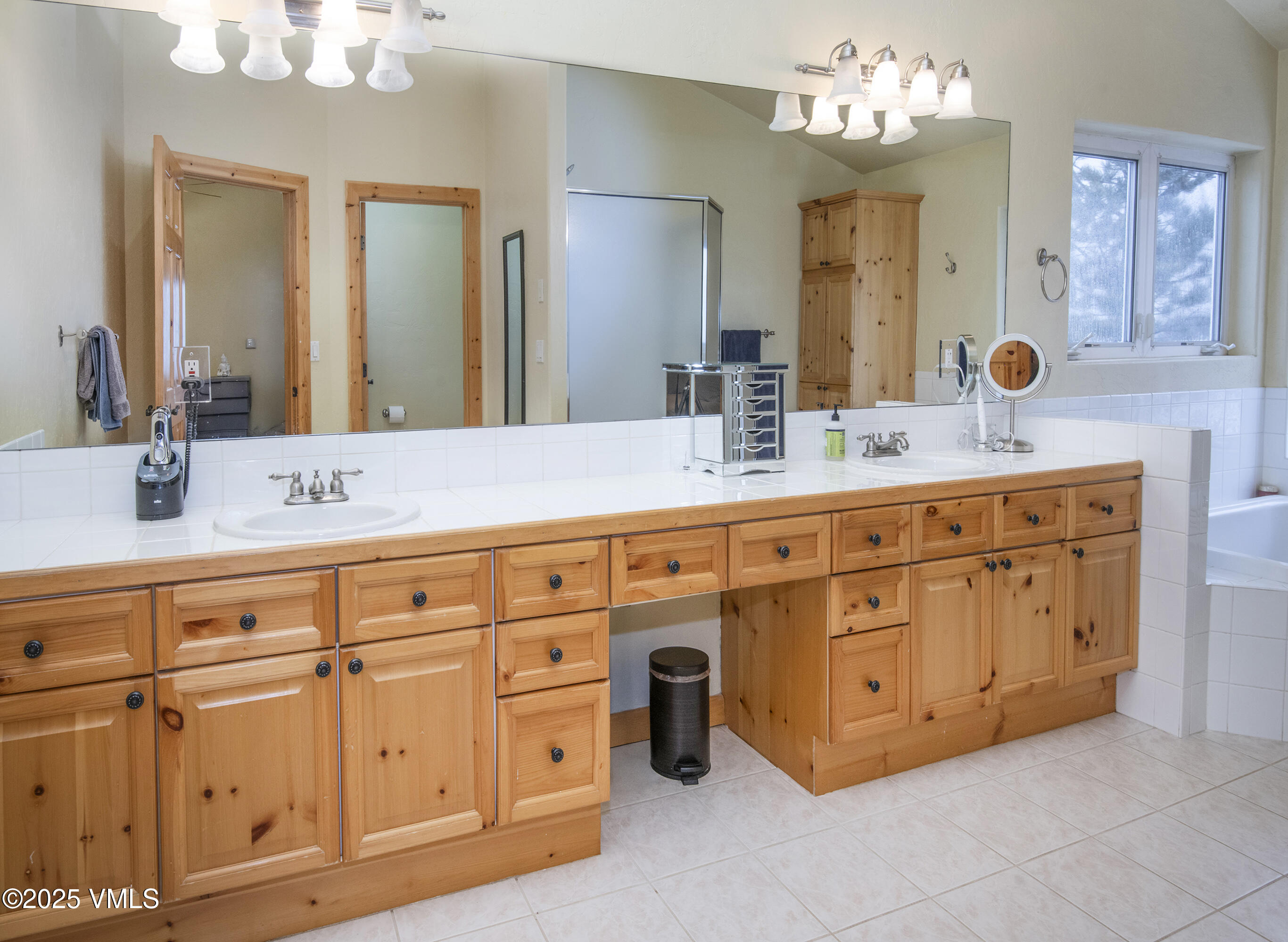 11 Hackamore Road, Unit A Edwards, CO 81632 - Photo 23 of 42 11-Hackamore-Rd-W-MLS_23