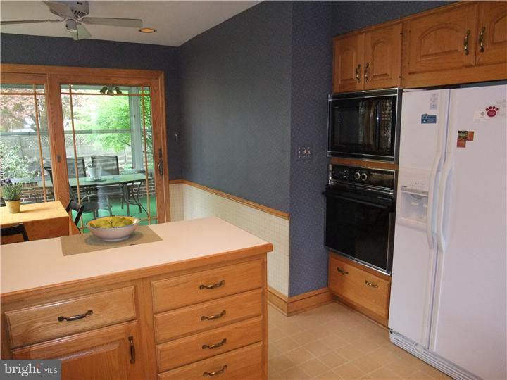 1624 Ridgeway Road Havertown, PA 19083 - Photo 14 of 25 Kitchen