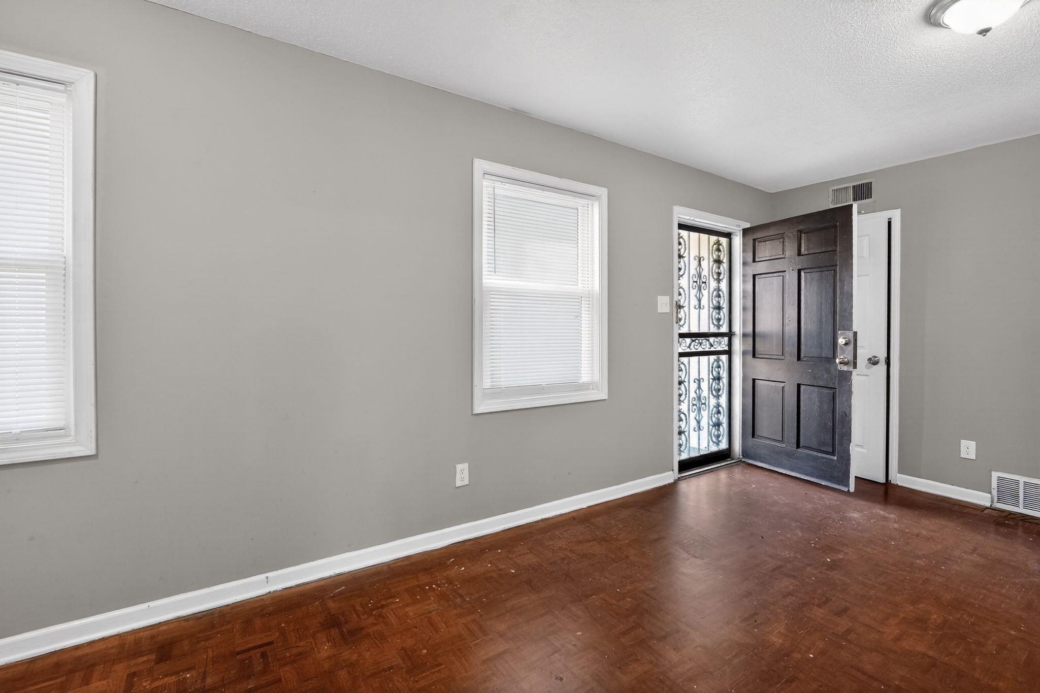 4118 Westmont Road Memphis, TN 38109 - Photo 14 of 37