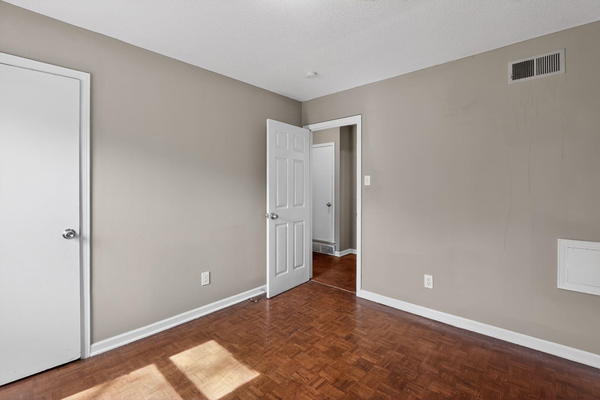 4118 Westmont Road Memphis, TN 38109 - Photo 29 of 37