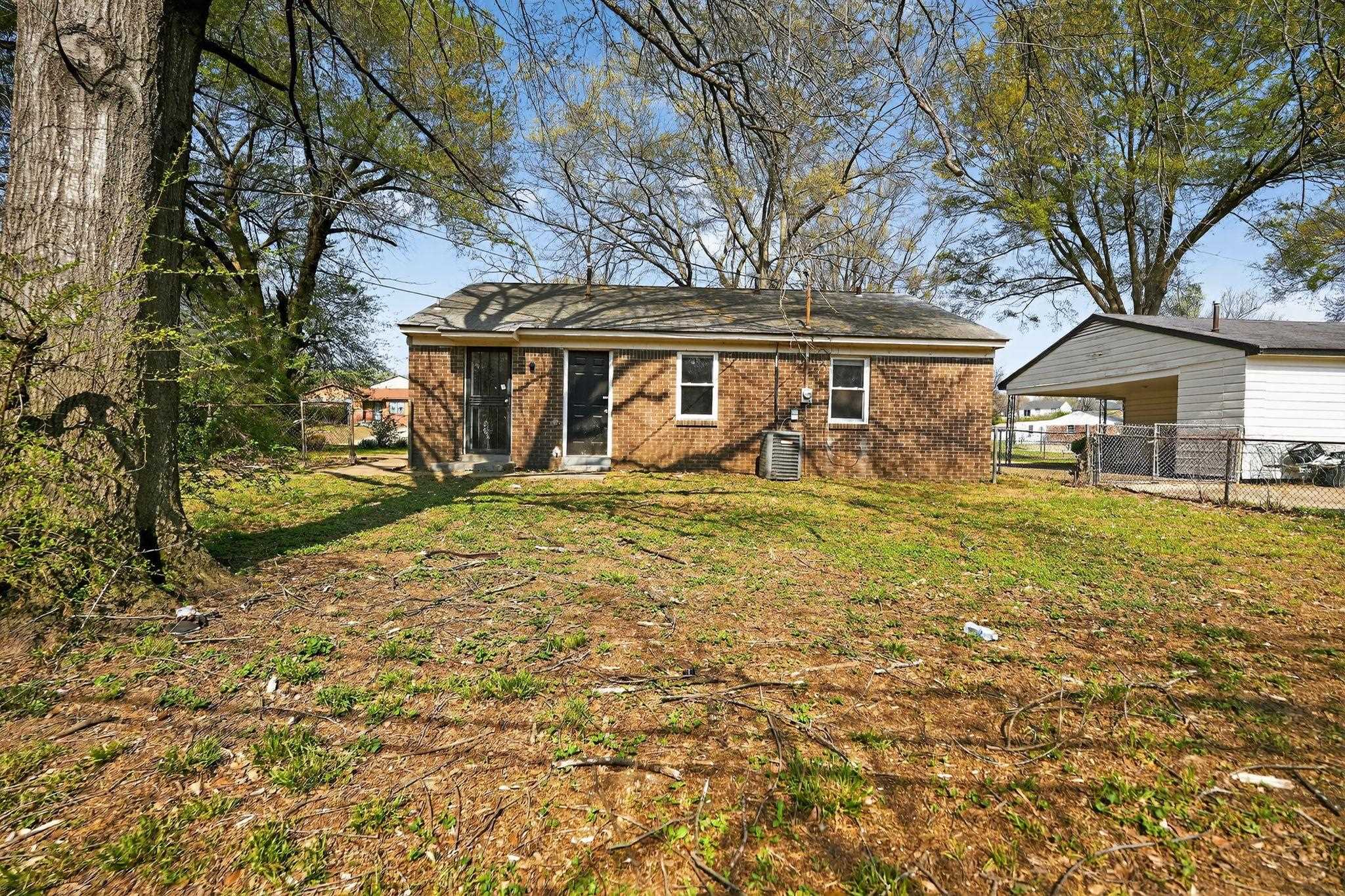 4118 Westmont Road Memphis, TN 38109 - Photo 6 of 37