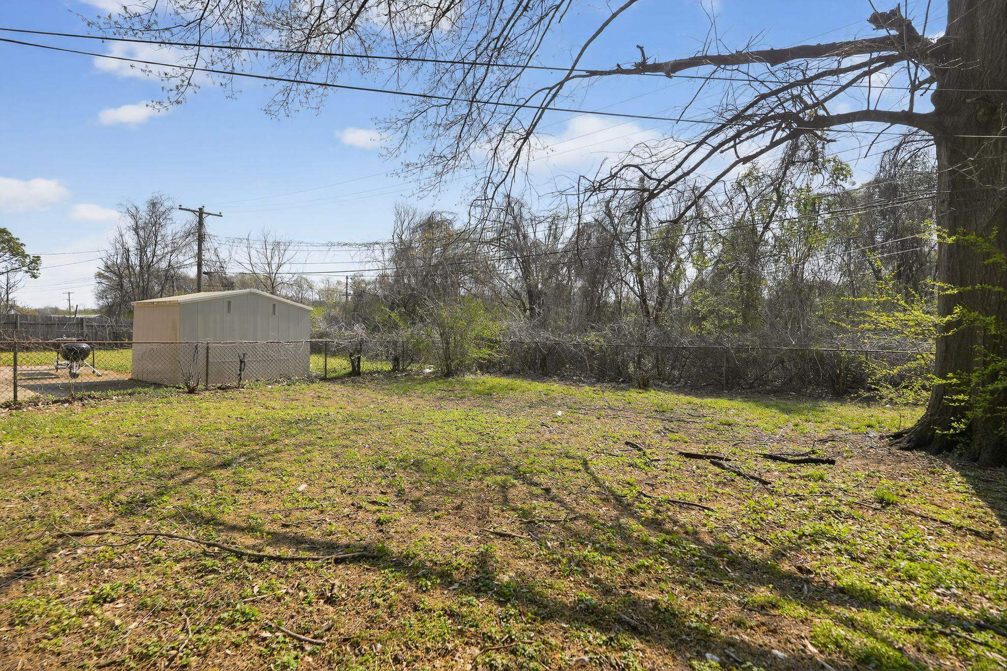 4118 Westmont Road Memphis, TN 38109 - Photo 10 of 37