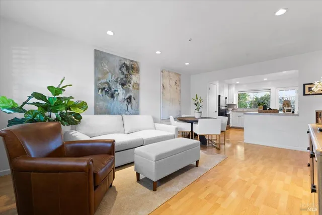 $519,000 | 426 North Street, Unit 14, Healdsburg, CA 95448