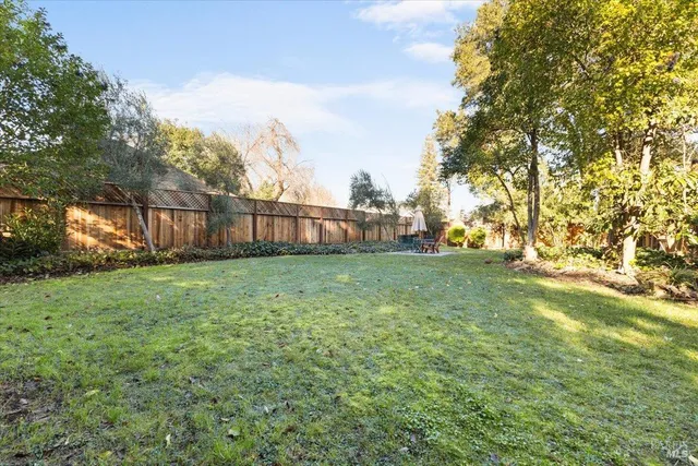 $519,000 | 426 North Street, Unit 14, Healdsburg, CA 95448
