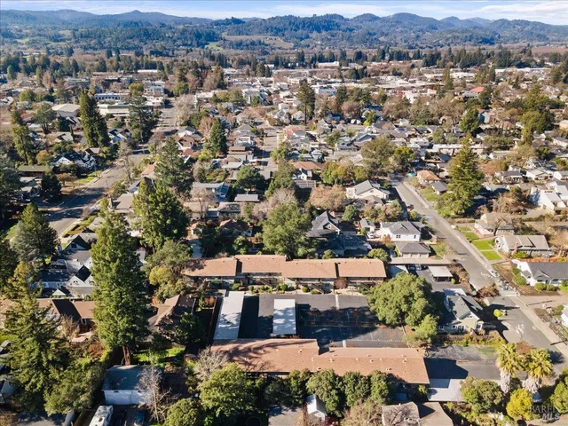 $519,000 | 426 North Street, Unit 14, Healdsburg, CA 95448