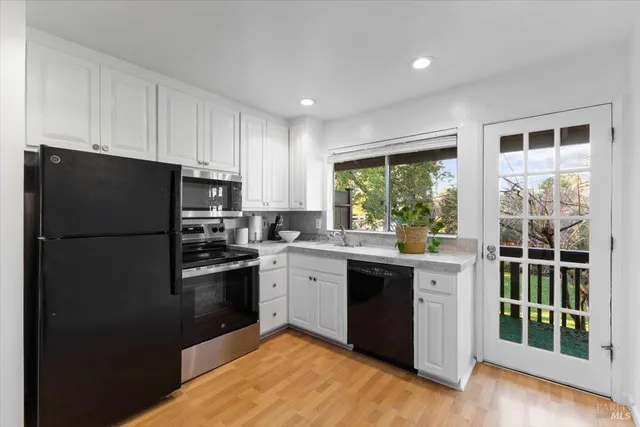 $519,000 | 426 North Street, Unit 14, Healdsburg, CA 95448