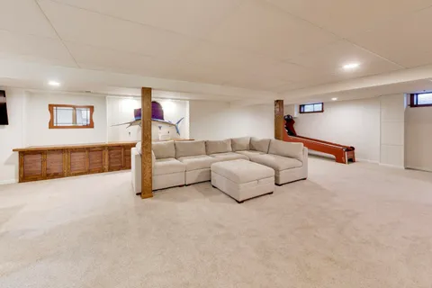 $587,000 | 1027 North Wilshire Lane, Arlington Heights, IL 60004