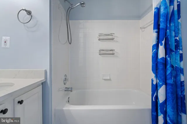 $950,000 | 105 Bugle Court Northeast, Leesburg, VA 20176