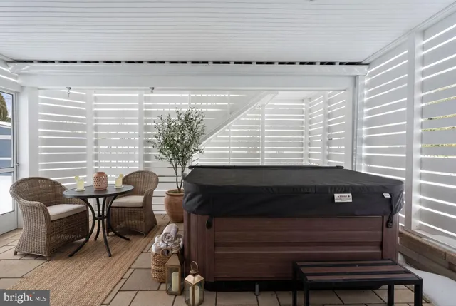 $950,000 | 105 Bugle Court Northeast, Leesburg, VA 20176