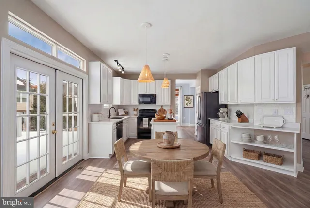 $950,000 | 105 Bugle Court Northeast, Leesburg, VA 20176