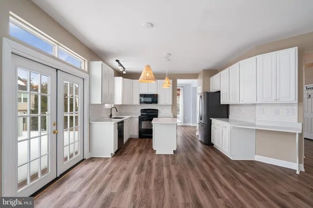 $950,000 | 105 Bugle Court Northeast, Leesburg, VA 20176