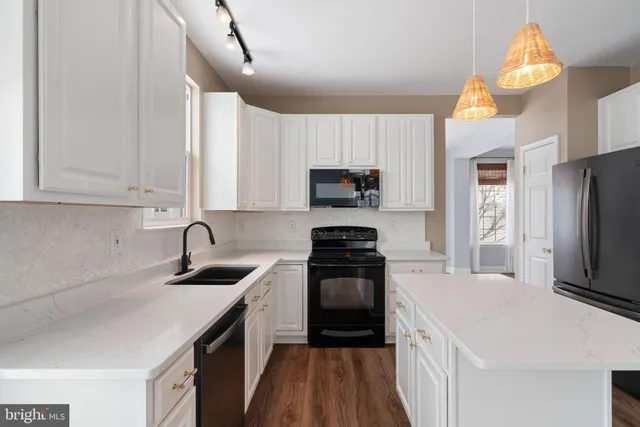 $950,000 | 105 Bugle Court Northeast, Leesburg, VA 20176