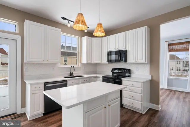 $950,000 | 105 Bugle Court Northeast, Leesburg, VA 20176